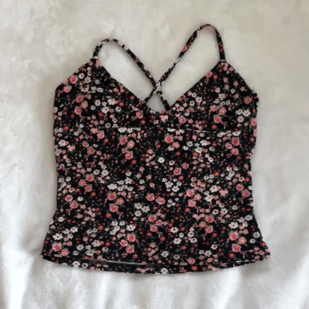 Small cute top, rarely used !